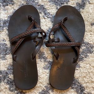 American Eagle leather cross-cross sandals